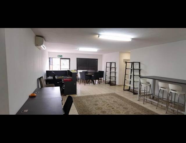 INDUSTRIAL PROPERTY TO RENT IN N4 GATEWAY INDUSTRIAL PARK