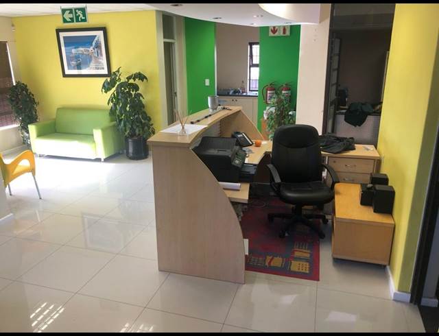 570M² WAREHOUSE TO LET IN PHILIPPI