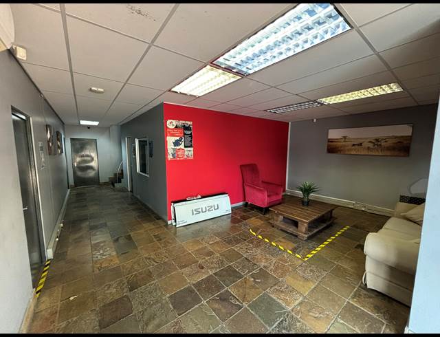 1,008M² FACTORY TO LET IN RIVERHORSE VALLEY