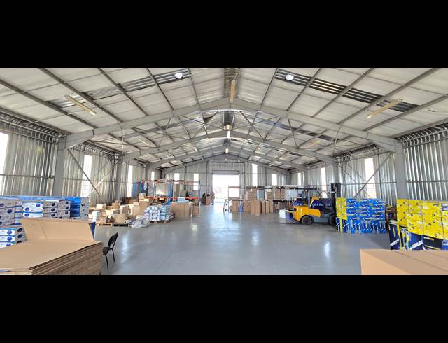 630M² WAREHOUSE TO LET IN MULDERSDRIFT