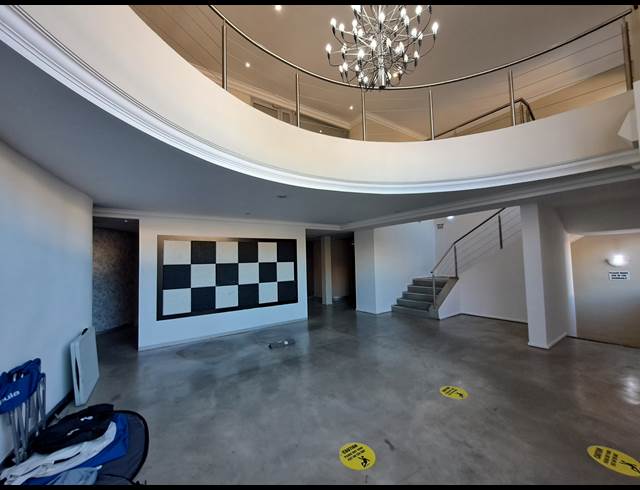 2,191M² OFFICE TO LET IN HYDE PARK