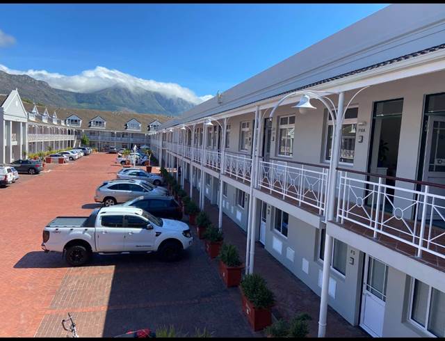 110M² OFFICE TO LET IN WESTLAKE