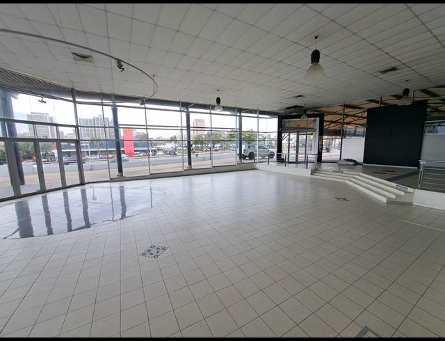 9,200M² WAREHOUSE TO LET IN DURBAN CENTRAL
