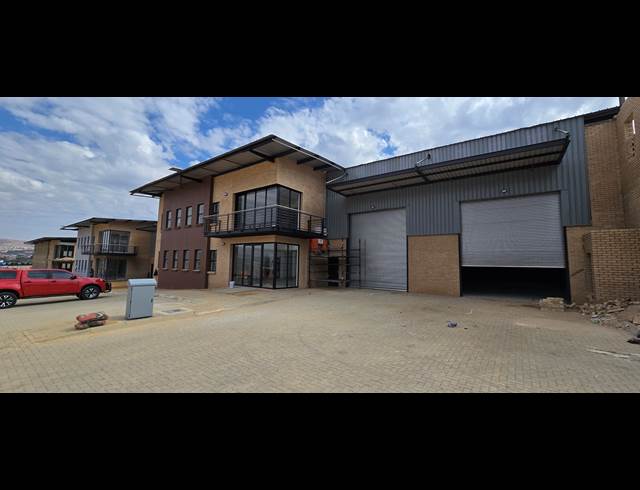 2,317M² WAREHOUSE TO LET IN MULDERSDRIFT