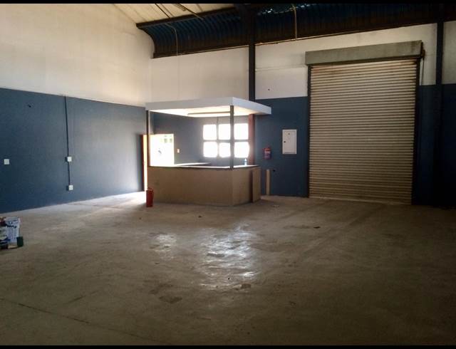 190M² WAREHOUSE TO LET IN LASER PARK