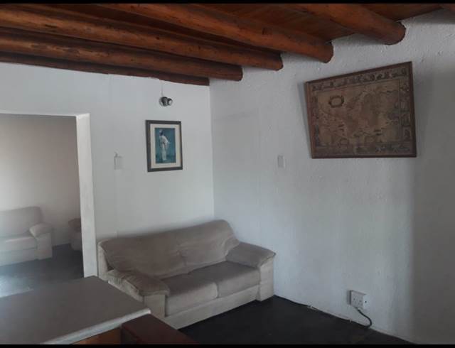1 bed property to rent in KNOPJESLAAGTE
