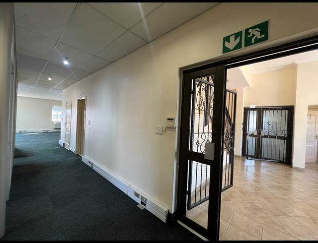 150M² OFFICE TO LET IN HIGHVELD