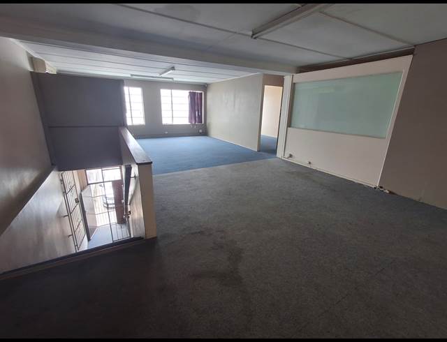 180M² BUILDING TO LET IN ARCADIA
