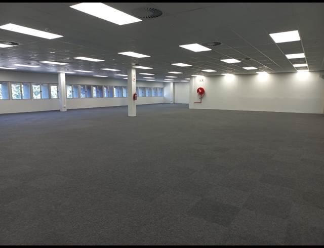 651M² OFFICE TO LET IN UMGENI PARK