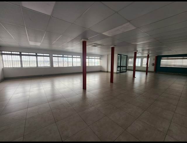 1,400M² WAREHOUSE TO LET IN PAARDEN EILAND