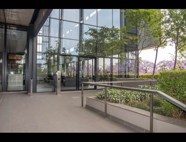 796M² OFFICE TO LET IN ROSEBANK