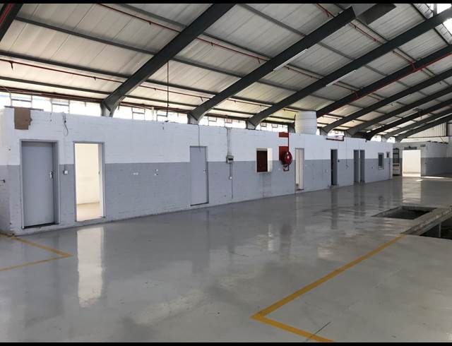 2,600M² WAREHOUSE TO LET IN EPPING INDUSTRIAL