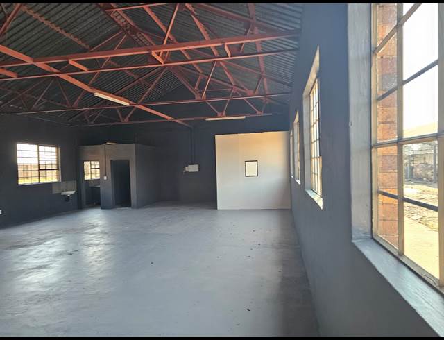 150M² WAREHOUSE TO LET IN BRAKPAN CENTRAL