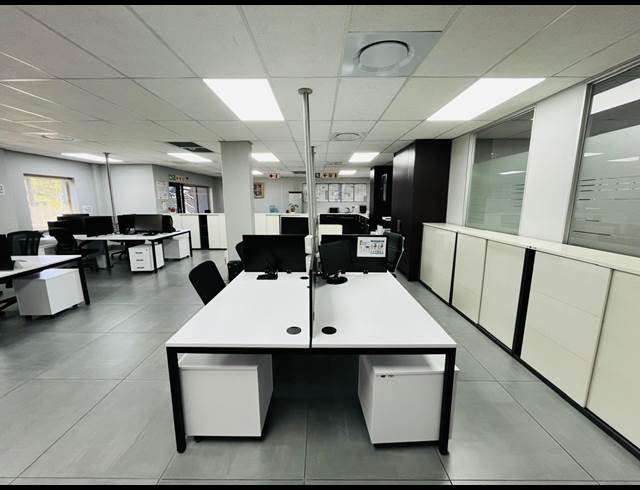 206M² OFFICE TO LET IN VORNA VALLEY
