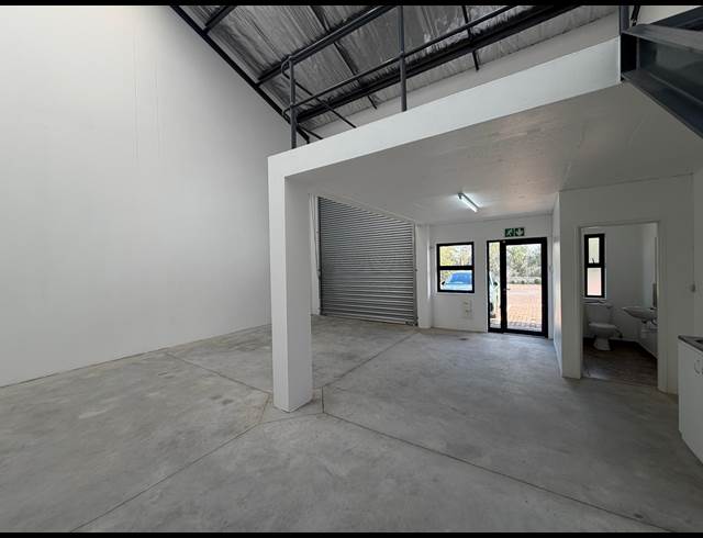 146M² WAREHOUSE TO LET IN BARBEQUE DOWNS