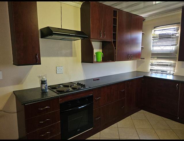 3 bed property to rent in BIRCH ACRES