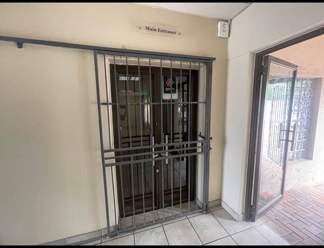 30M² OFFICE TO LET IN ELDORAIGNE