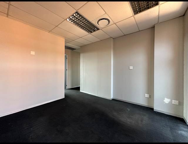 142.10M² OFFICE TO LET IN HIGHVELD TECHNOPARK