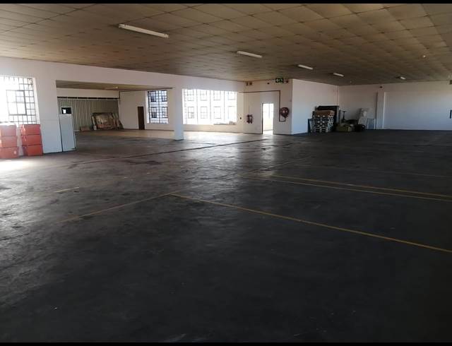 2,400M² WAREHOUSE TO LET IN CITY & SUBURBAN