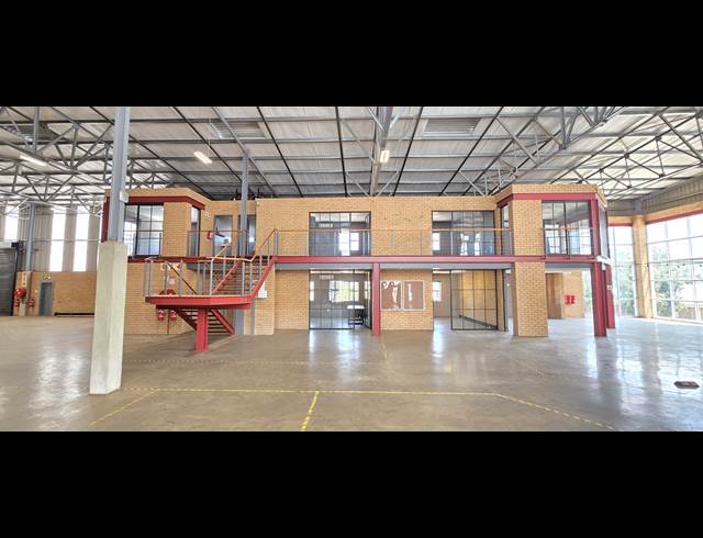961M² WAREHOUSE TO LET IN LASER PARK