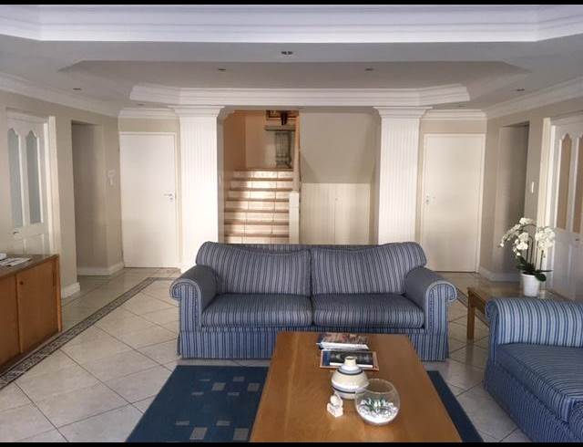 164M² OFFICE RENTED IN WESTLAKE