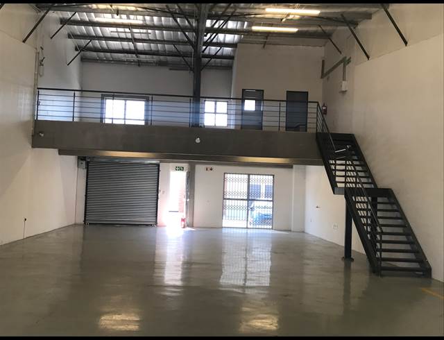 350M² WAREHOUSE TO LET IN RIVERSIDE PARK
