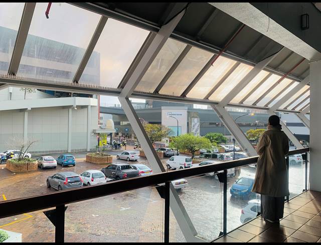 58.50M² OFFICE TO LET IN CLAREMONT UPPER