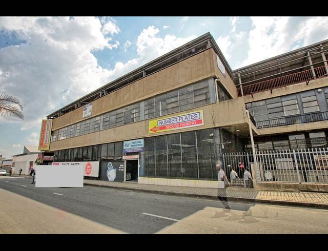 1,620M² WAREHOUSE TO LET IN WYNBERG
