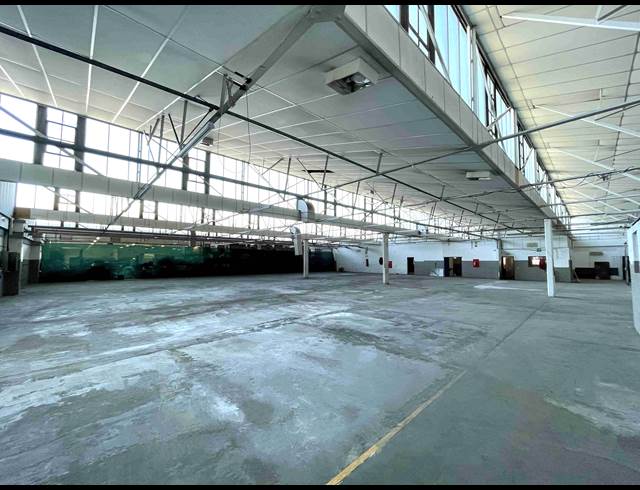 2,785M² WAREHOUSE TO LET IN PAROW INDUSTRIAL