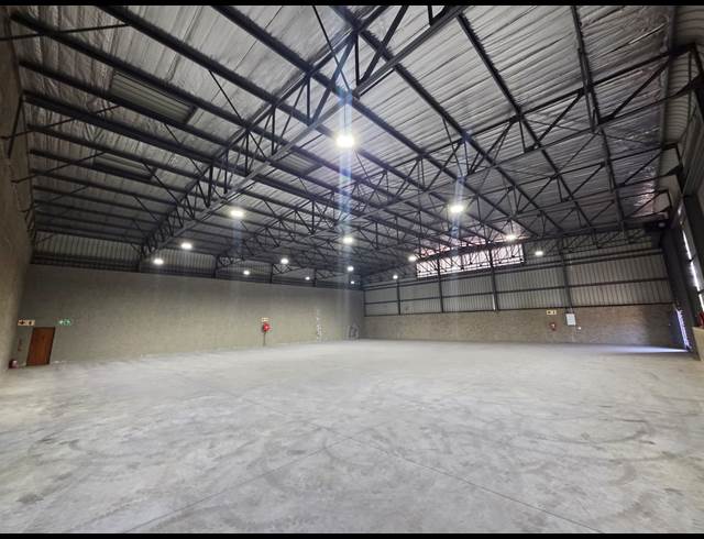 685M² WAREHOUSE TO LET IN MONTANA
