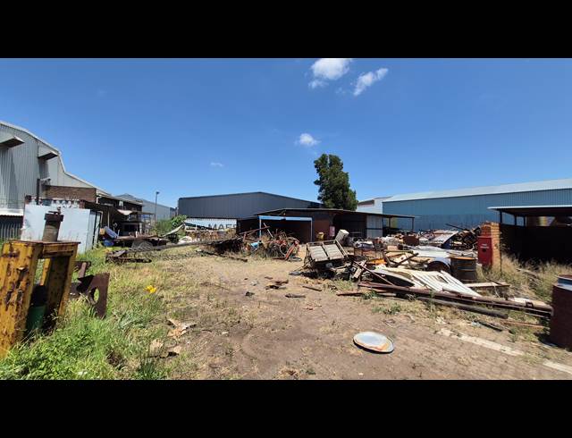 250M² INDUSTRIAL YARD TO LET IN APEX