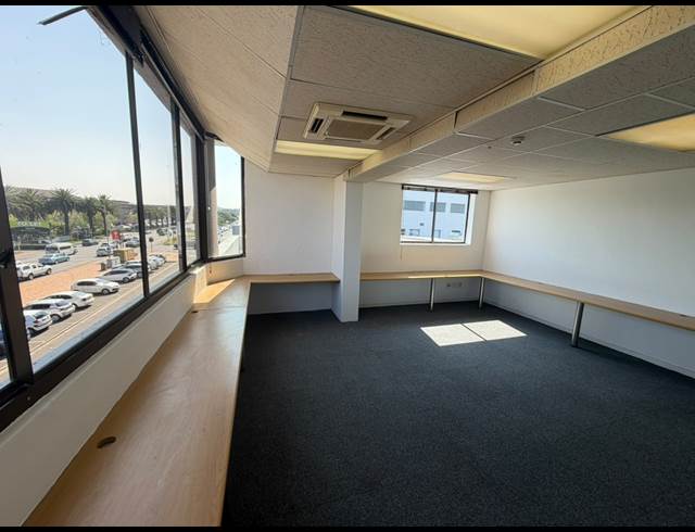604M² OFFICE TO LET IN TYGER VALLEY