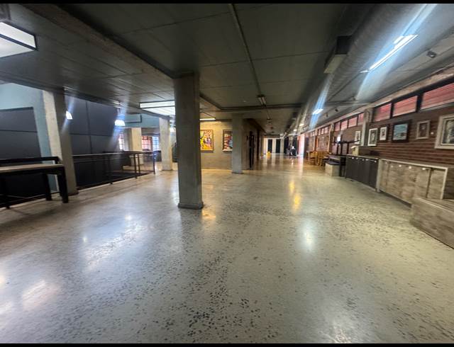 700M² SHOWROOM TO LET IN WYNBERG