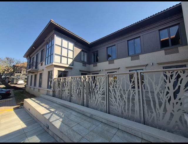 556M² OFFICE TO LET IN SANDTON CENTRAL