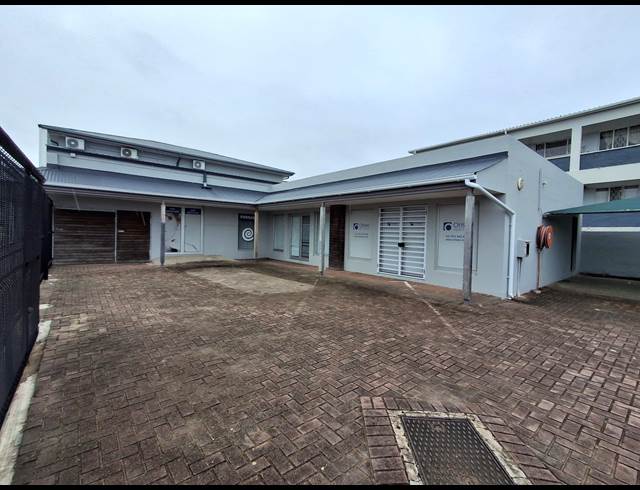 90M² MEDICAL SUITE RENTED IN BEREA