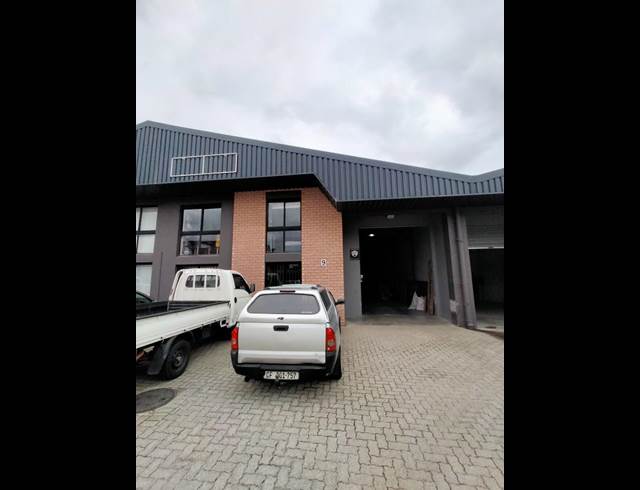 365M² WAREHOUSE TO LET IN EVERITE INDUSTRIA