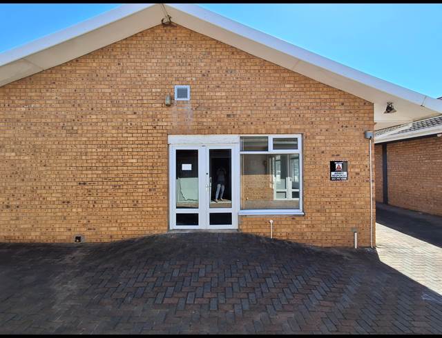 83.50M² OFFICE TO LET IN GONUBIE