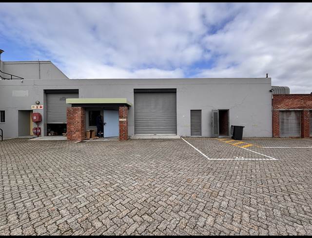 451M² WAREHOUSE TO LET IN MAITLAND