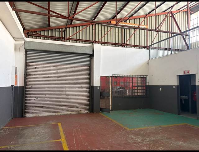 153M² WAREHOUSE TO LET IN STEELEDALE