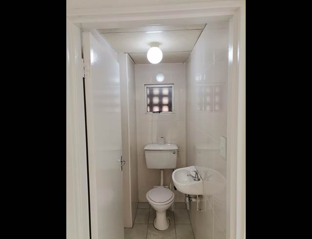 399M² WAREHOUSE TO LET IN MOUNTAIN RIDGE