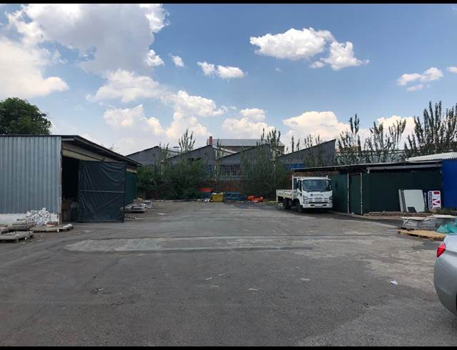 600M² INDUSTRIAL YARD TO LET IN BOOYSENS