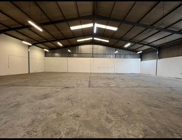 750M² WAREHOUSE TO LET IN PRIMROSE