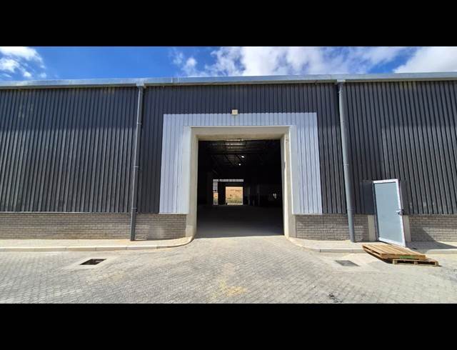 976.60M² WAREHOUSE TO LET IN ATLANTIC HILLS