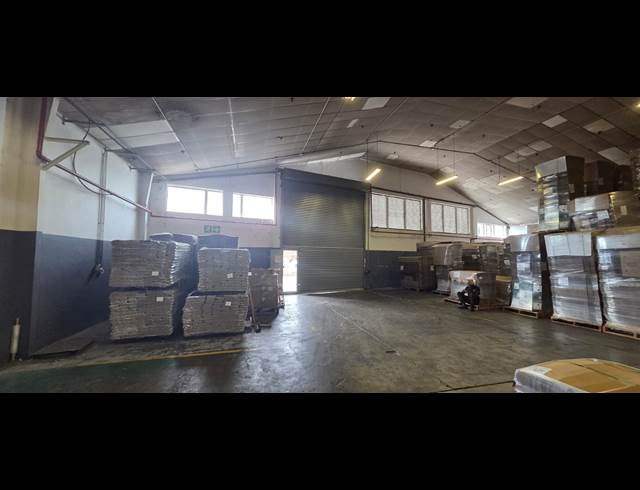 2,251M² WAREHOUSE TO LET IN DAL JOSAFAT
