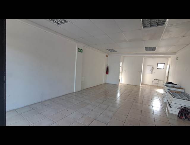51.62M² BUSINESS TO LET IN SOUTHERNWOOD