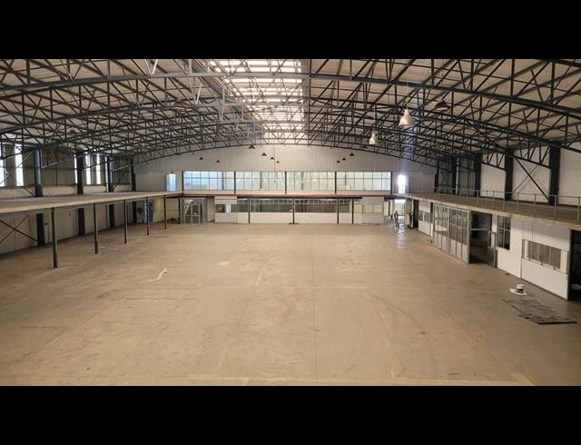 5,132M² WAREHOUSE TO LET IN PAARDEN EILAND