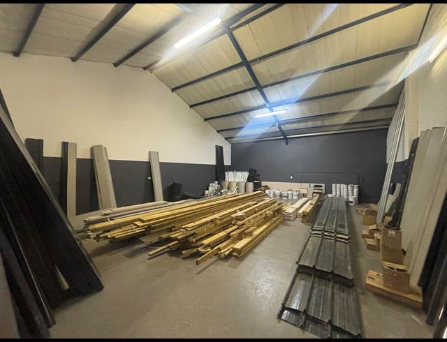186M² WORKSHOP TO LET IN STIKLAND
