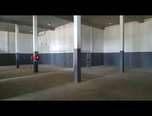 342M² WAREHOUSE TO LET IN POMONA