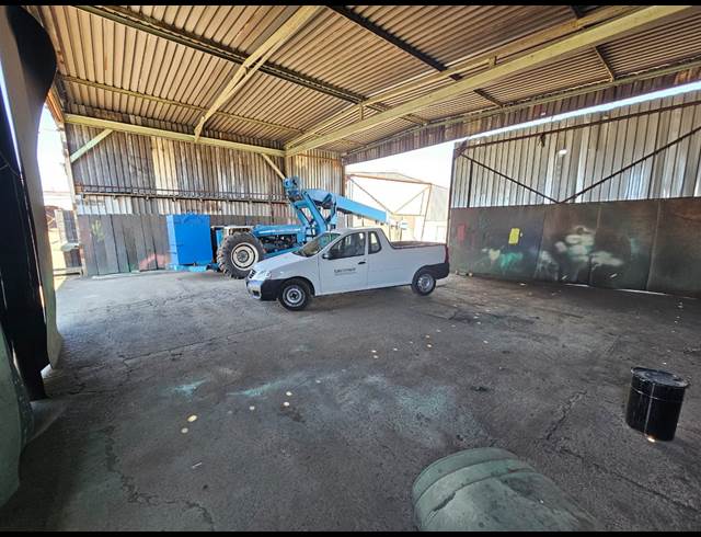 1,000M² WAREHOUSE TO LET IN BOKSBURG EAST