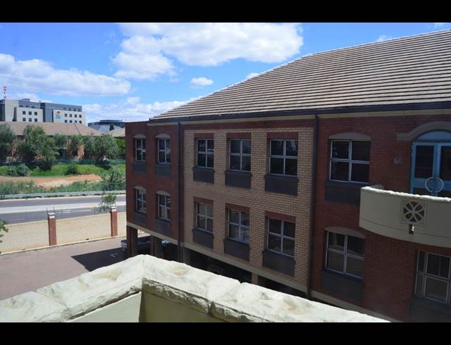 OFFICE PROPERTY TO RENT IN MENLYN